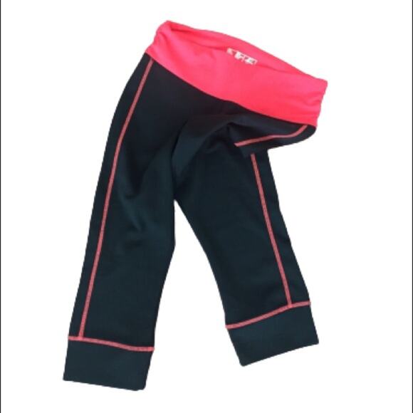 New Balance Pants - NEW BALANCE Lightning Dry Capri Black and …